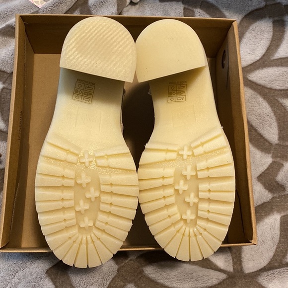 Platform Heeled Boot - Picture 2 of 6